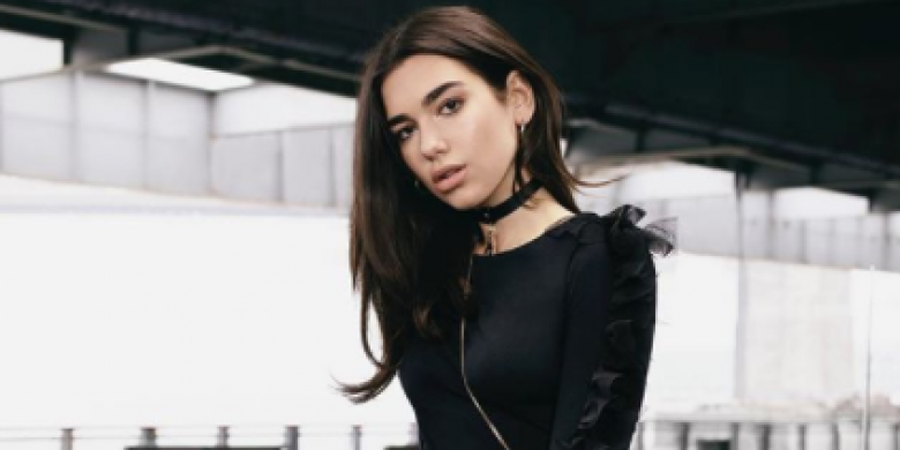 Aduhai! 7 Potret Seksi Dua Lipa Ini Bakal Bikin Marco Asensio Nyesel Hubungan Asmaranya Hanya Sebuah Gosip Semata 