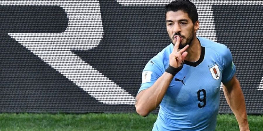 Menangkan Uruguay, Luis Suarez Juga Jadi Mr. 100