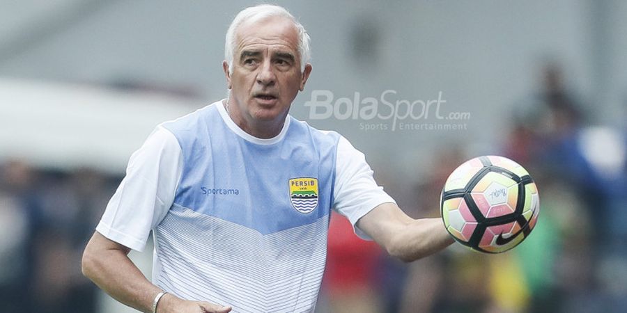 2 Pemain Asing Persib Bandung Absen, Mario Gomez Minta Bantuan Bobotoh