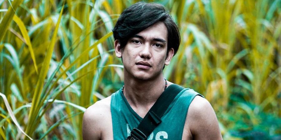 Keren, Adipati Dolken Bakal Jadi Jurnalis Sepak Bola di Liga Inggris!