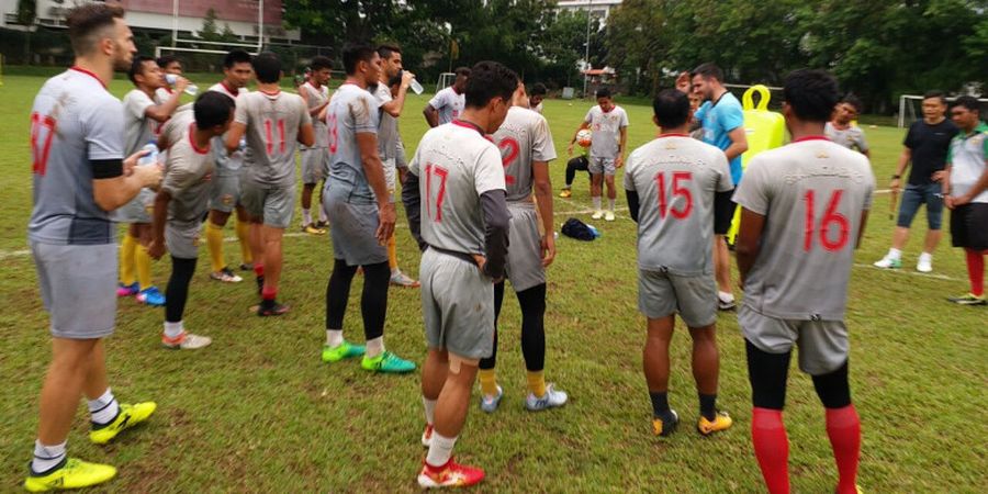 Bhayangkara FC Khawatirkan Pemain Berambut Pirang Milik Persela