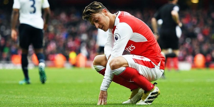 Wah! Gara-gara Unggah Foto Ini, Netizen Jadi Ragu Apakah Mesut Ozil Benar-benar Menjalankan Ibadah Puasa?