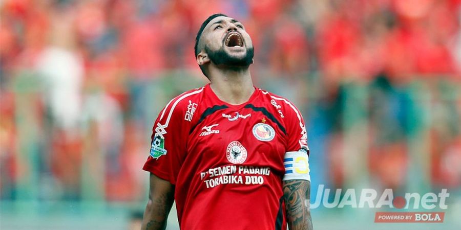 Dilema Striker Asing Semen Padang ini Akan Terus Berlanjut di Tangan Pelatih Baru