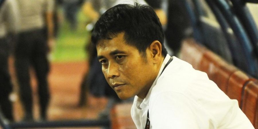 Liga 1 Terancam Bubar, Pelatih Arema FC Justru Ungkap Harapan Ini