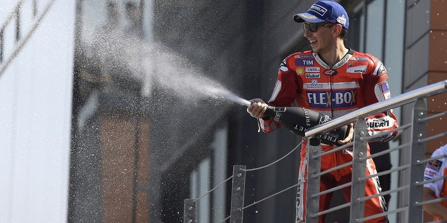 Sadis! Begini Jawaban Berkelas Jorge Lorenzo Saat Mendapat Sindiran Netizen Soal Mapping 8