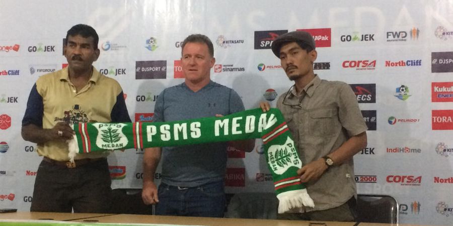 PSMS Belum Didampingi Peter Butler Saat Tandang ke Markas Persebaya