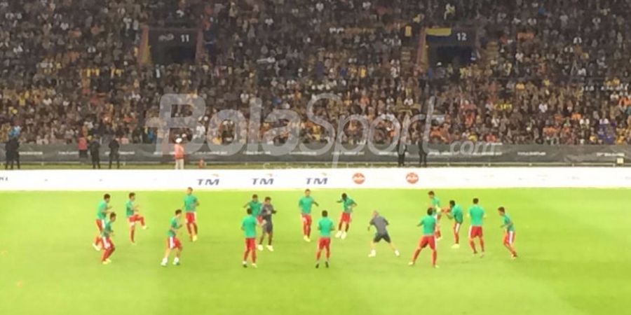 Malaysia Vs Indonesia - Timnas U-22 Indonesia Menangis Saat Nyanyikan Lagu Kebangsaan bikin Kagum Netizen Malaysia