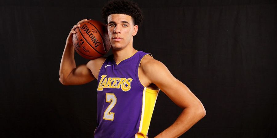 Bikin Triple-Double, Lonzo Ball Lewati Rekor LeBron James