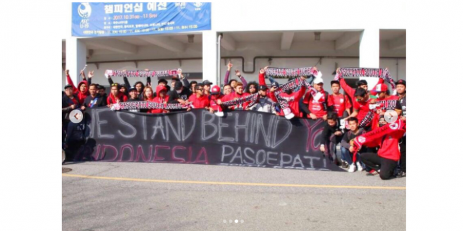 GALERI FOTO - Nyanyian Pasoepati pada Laga Timnas U-19 Indonesia Vs Korea Selatan, Dukungan dari Pahalawan Devisa