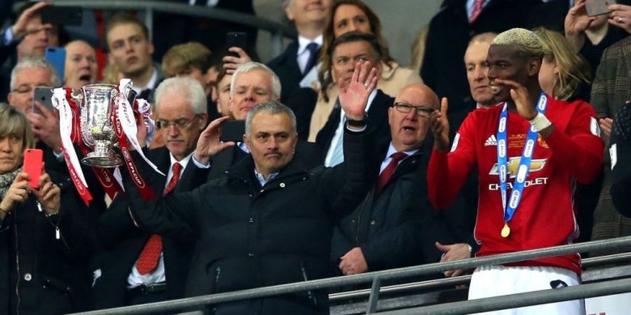 Mata Berkaca-kaca, Mourinho Akui Emosional