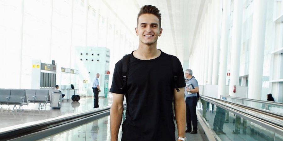 Foto-foto Denis Suarez Fernandez di Luar Lapangan, Model Papan Atas Atau Pemain Bola Ya Ini?