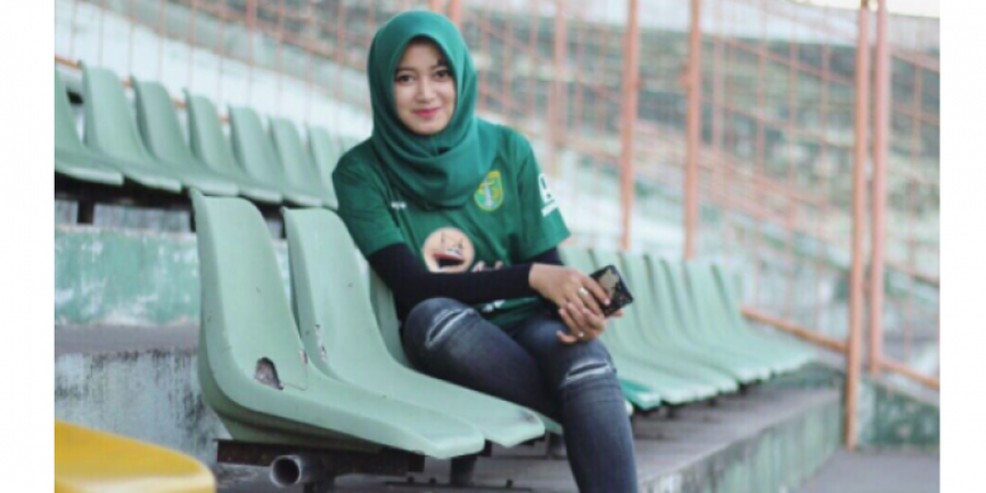 Kematian Choirul Huda Membuat Hijaber Cantik Pacar Kapten Persebaya Surabaya Ini Cemas