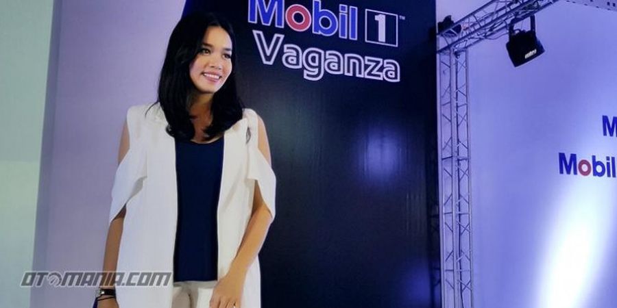 Wow, Pebalap dan Presenter Cantik Ini Dilamar oleh Keponakan Jusuf Kalla