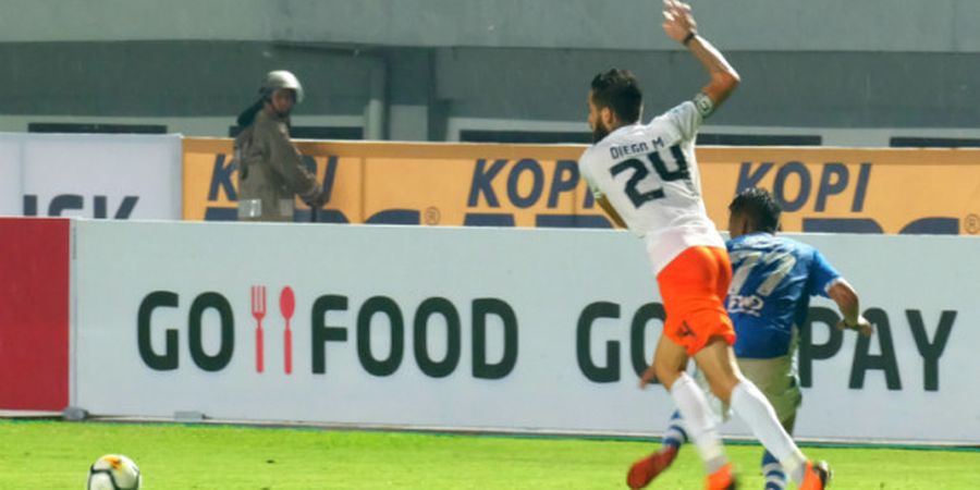 Sikap Berubah Drastis, Diego Michiels Panen Pujian dari Bobotoh