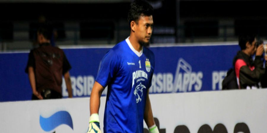 Kiper Persib Berpeluang Kembali Jadi yang Terbaik Berkat Penyelamatan Cemerlang