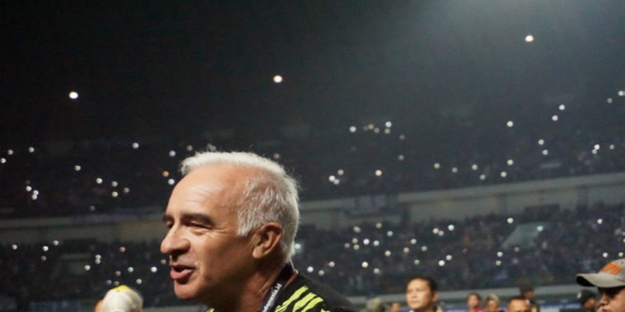 Kalahkan Arema FC, Mario Gomez Puji Dukungan Bobotoh untuk Persib Bandung