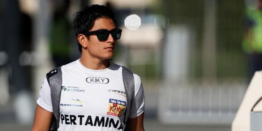 Rio Haryanto Unggah Foto Hadiri Pernikahan Teman, Netizen: Kapan Nyusul?