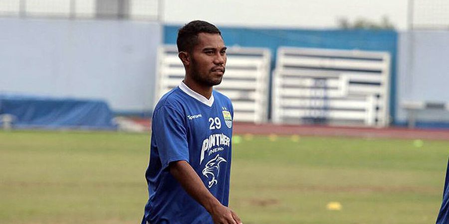 Ardi Idrus Sempat  Kebingungan Saat Jalani Debut di Persib