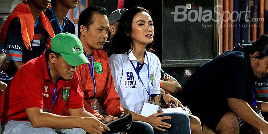 Alasan Si Cantik Sally Attyasasmi Jadi Manajer Persibo Bojonegoro