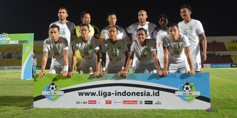 Berita Liga 1 - Kalah 1-4 dari PS Tira, Pemain Persela Lamongan Minta Maaf kepada Suporter