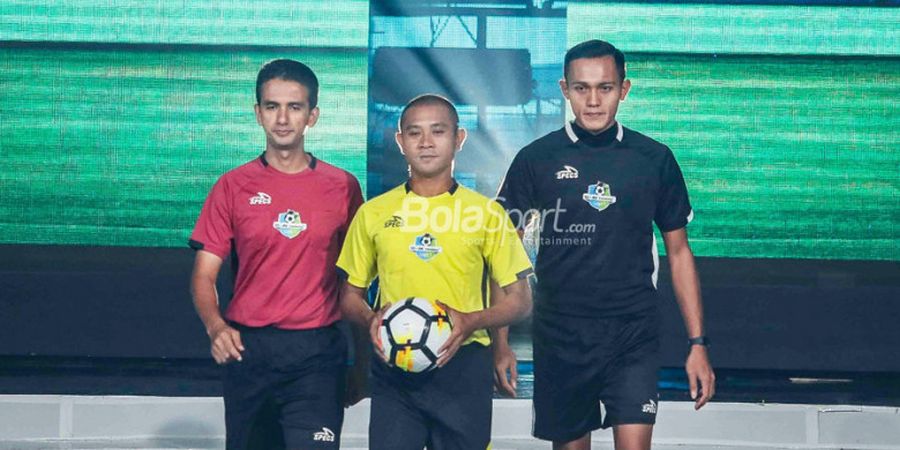 Hikmah Penundaan Liga 1 bagi Wasit Berlisensi FIFA Asal Bandung