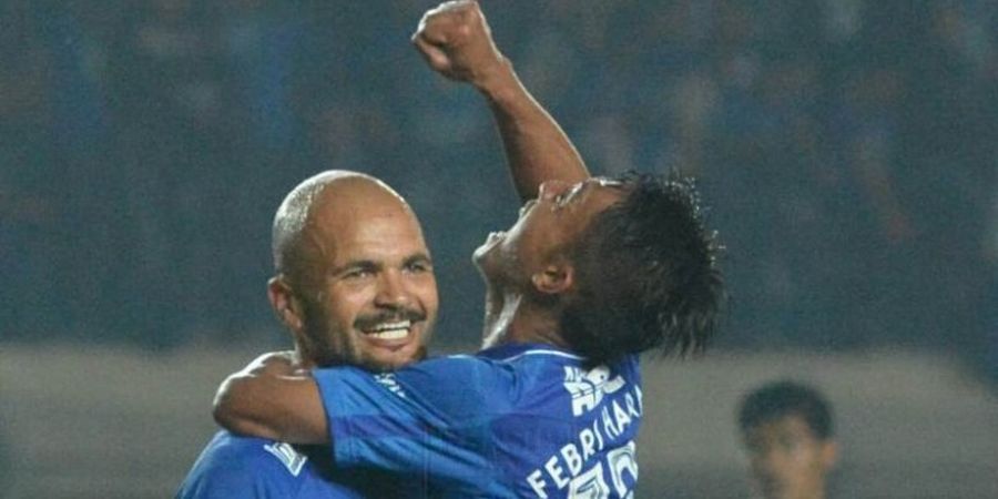 Enam Laga Absen Bela Persib, Febri Hariyadi Siap Sambut PS TNI