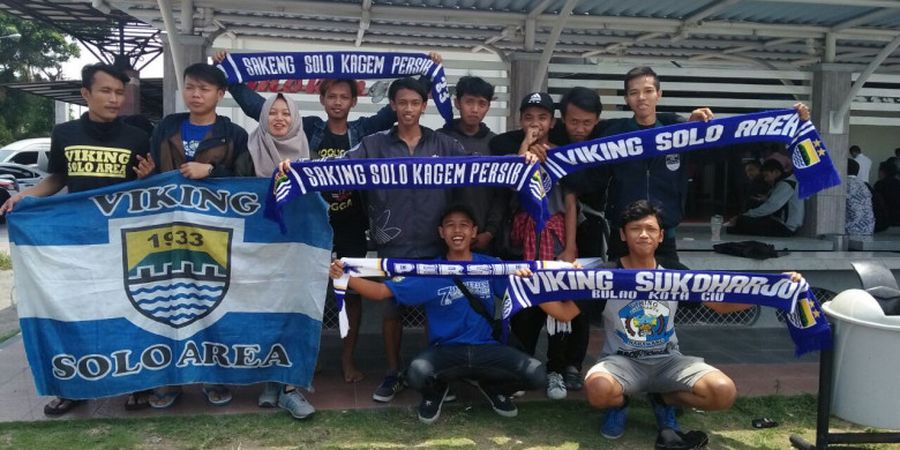 Tak Dapat Izin Masuk Stadion, Bobotoh Tetap Dukung Persib Bandung Lewat Ini!