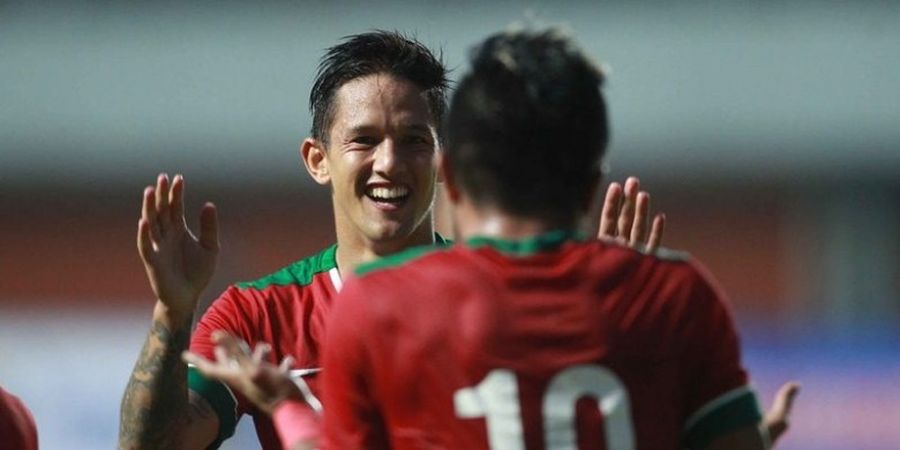 Indonesia Vs Fiji - Kangen Berseragam Timnas, Irfan Bachdim Lakukan Hal Ini