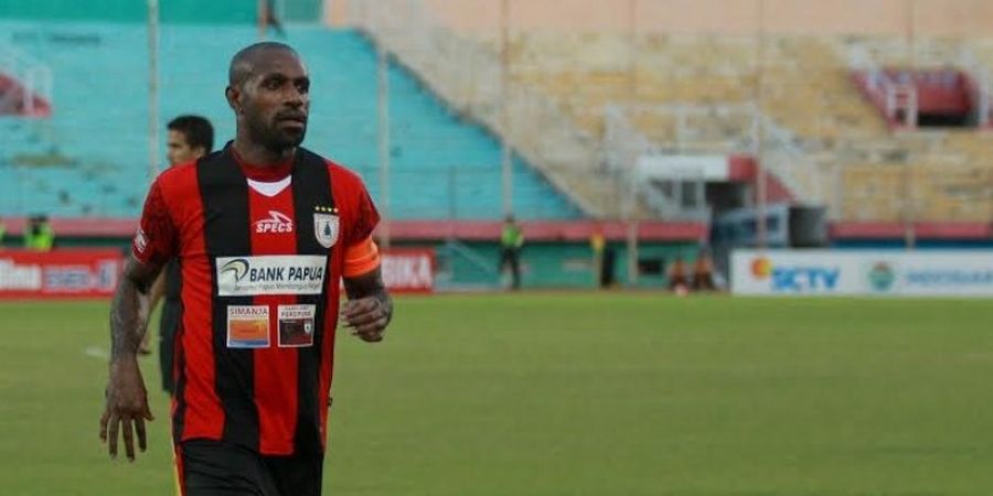 Mau ke Kanan atau ke Kiri, Pelatih Persipura Sebut Itu Terserah Boaz Solossa