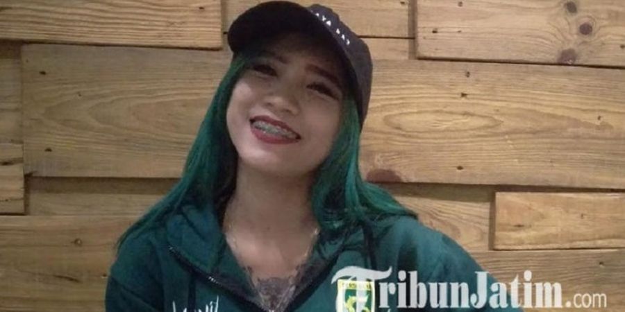 Suporter Cantik Ini Minta Bonek dan Bonita Terus Dukung Persebaya