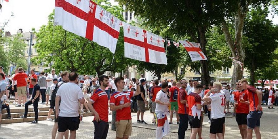 Belanda Vs Inggris - Suporter Three Lions Padati Amsterdam