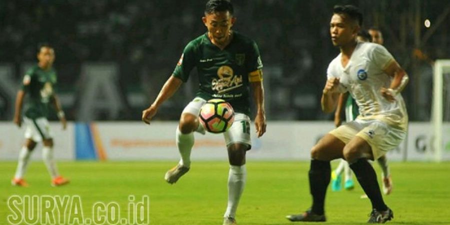 Mampu Mencairkan Suasana, Begini Aksi Maskot Persebaya dan Madiun Putra