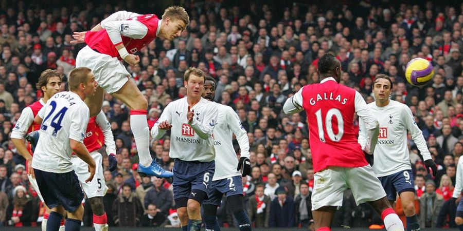 Sejarah Hari Ini, Lord Bendtner Cetak Gol Tercepat, Cuma 1,8 Detik