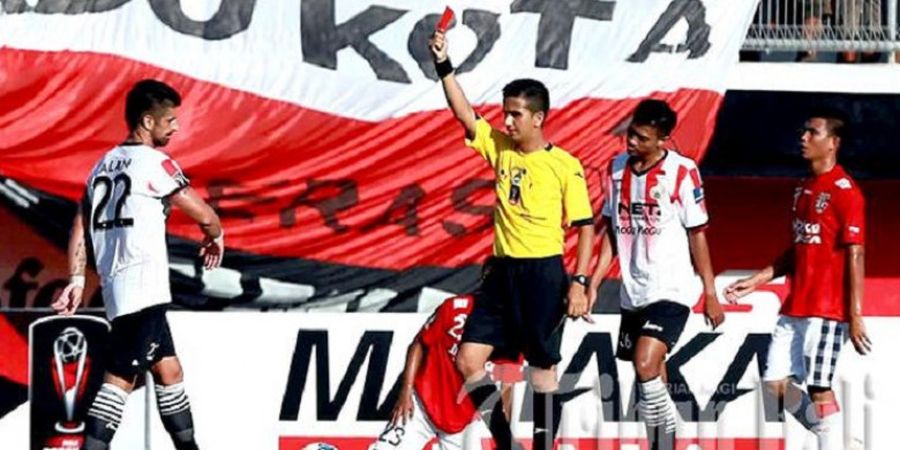 Thoriq Alkatiri Resmi Masuk Jajaran Elite Wasit AFC