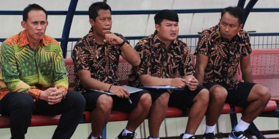 Hari Batik Nasional - Bukti Dua Pemain Timnas Indonesia Kelahiran Belanda Ini Cinta Batik 