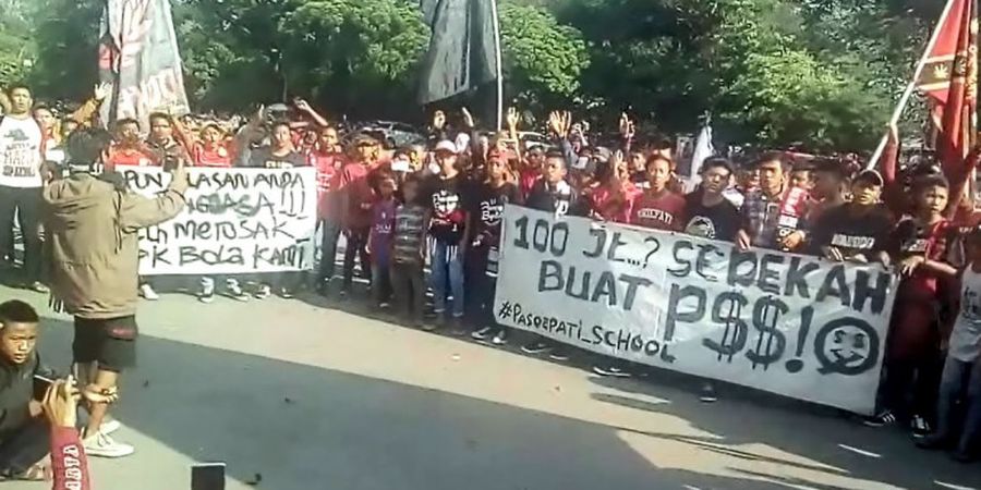 VIDEO: Pasoepati Protes Terhadap PSSI atas Sanksi yang Dijatuhkan ke Persis Solo