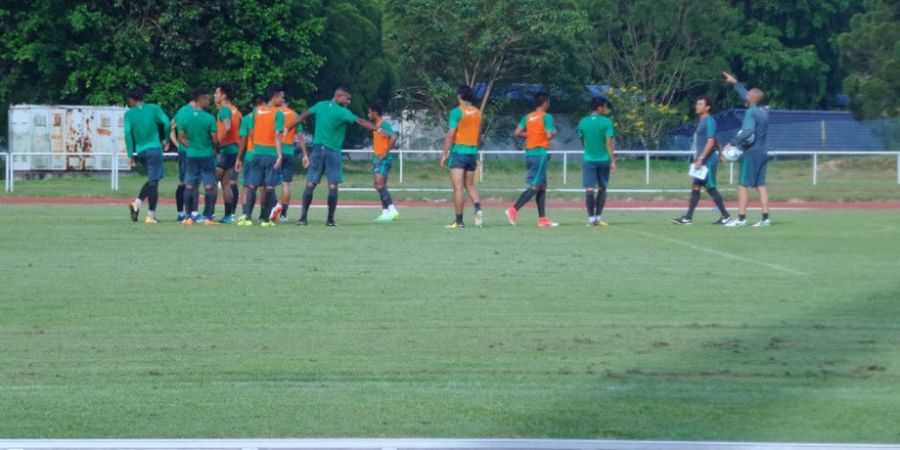 SEA Games 2017 -  Timnas U-22 Indonesia Mewaspadai Bola Resmi 