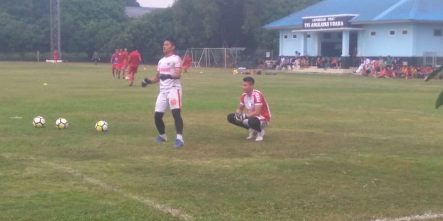 Tinggalkan PSM Makassar, Eks Kiper Persib Sudah Gabung Latihan Persija