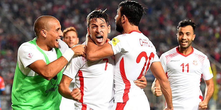 Kiper Tunisia 'Pura-pura' Cedera supaya Rekan-rekannya Bisa Bebuka Puasa