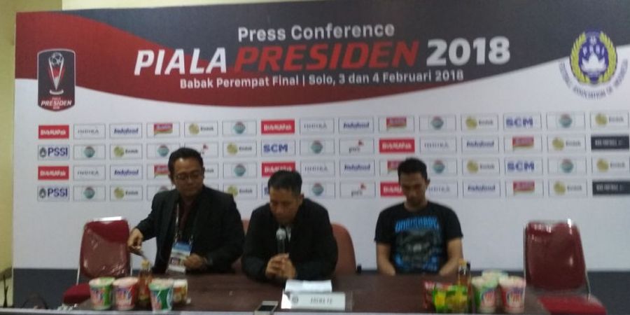 Pelatih Arema FC Ungkap Alasan Mengganti Sutradara Permainannya