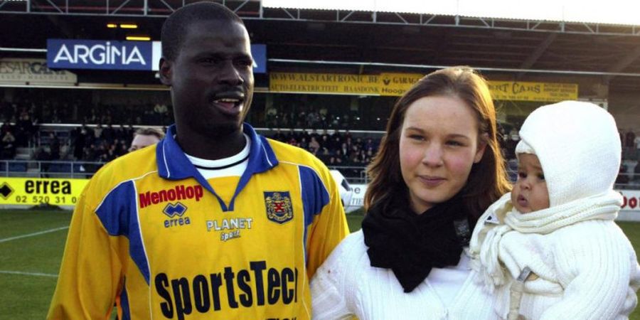 Kehilangan Kontak dengan Arsene Wenger, Emmanuel Eboue Berharap Kembali ke Arsenal