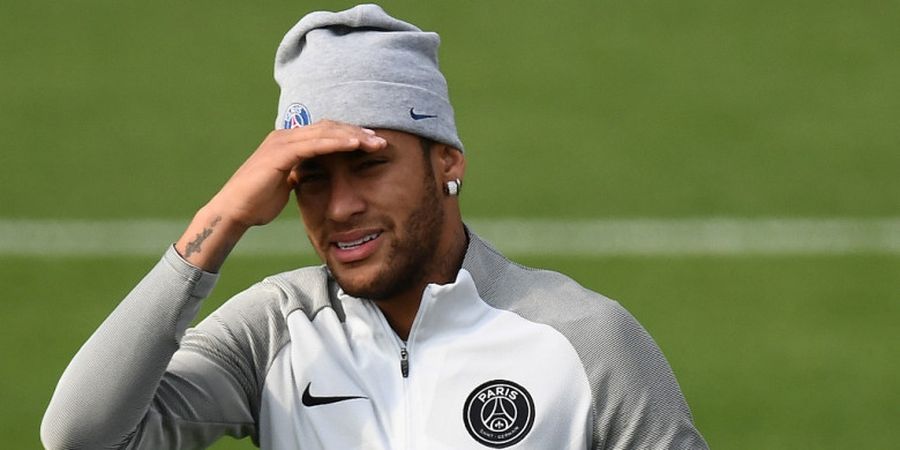 Ngeri! Outfit yang Dikenakan Neymar di Paris Fashion Week Sangat Cetar