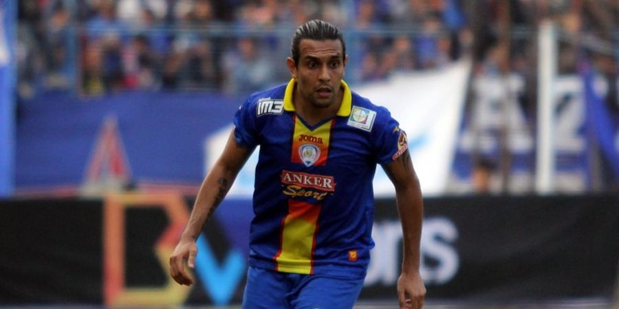 Sang Agen Bocorkan Kepindahan Gustavo Lopez ke Arema