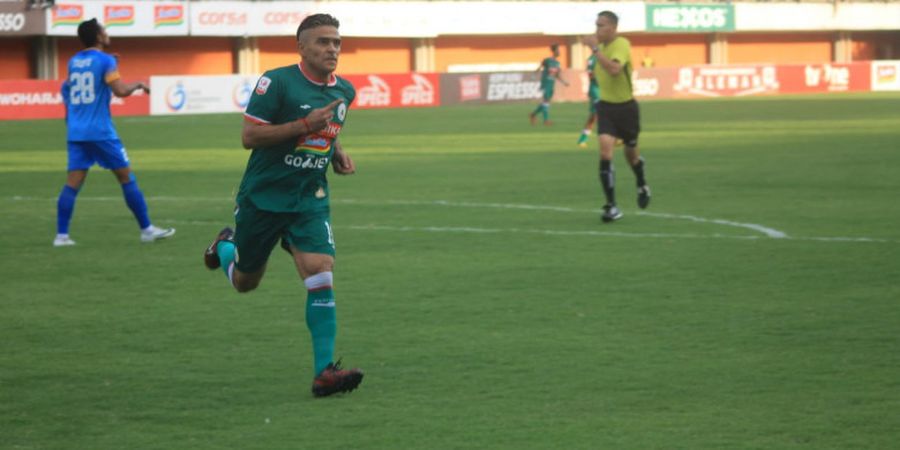 Cristian Gonzales Ikut Latihan Bersama PSIM Yogyakarta di Bogor