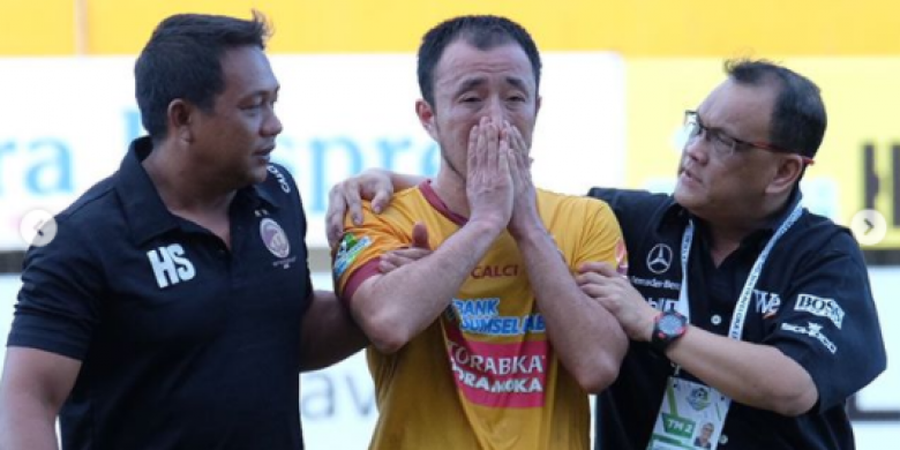 Tangis Kapten Sriwijaya Yu Hyuu Koo Saat Gagal Curi 3 Poin vs Persipura