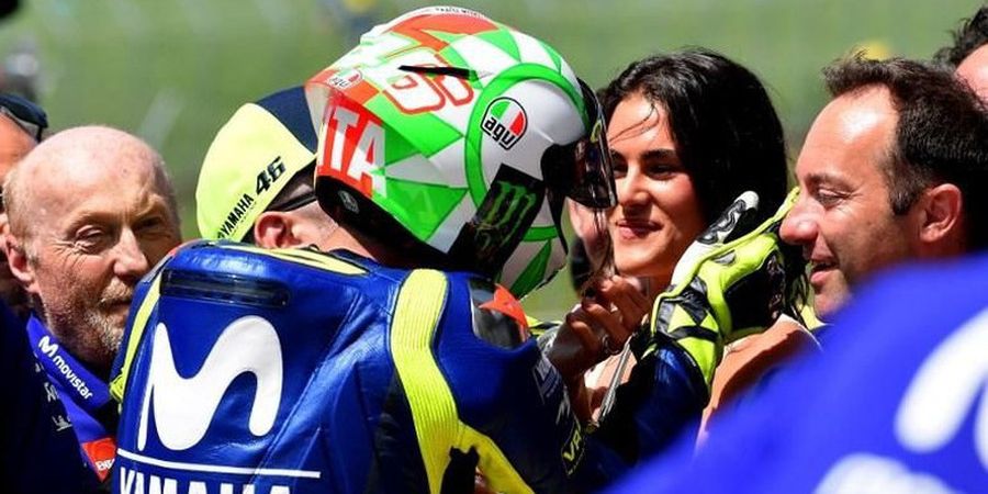 6 Wanita Cantik yang Pernah Dekat dengan Valentino Rossi