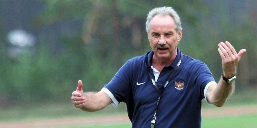 Asa Alfred Riedl untuk Kembali Berkiprah di Indonesia Musim Depan