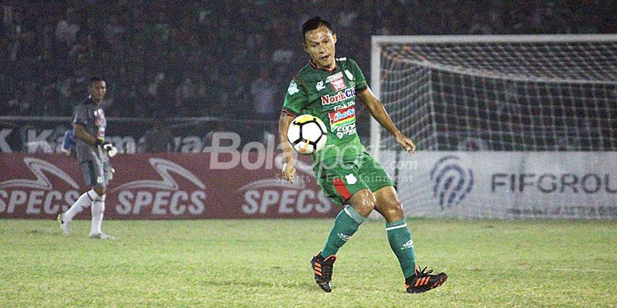 Bek Persib Musim Lalu Menyusul Eks Gelandang Persija Mundur dari PSMS Medan