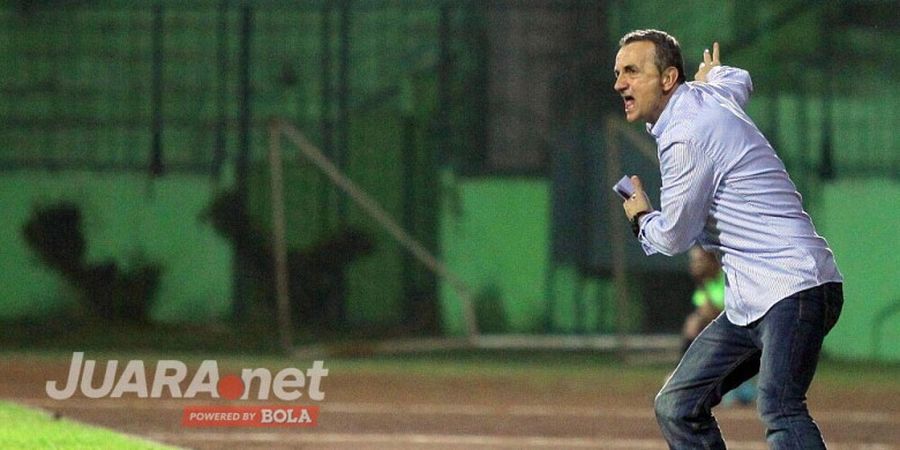 VIDEO- Kocak, Milomir Seslija Jadi Derigen Aremania