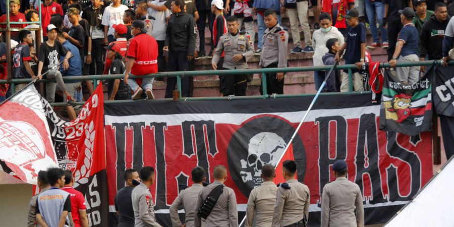 Aparat Keamanan Duduki Tribune Selatan Stadion Manahan Solo, Ada Apa?